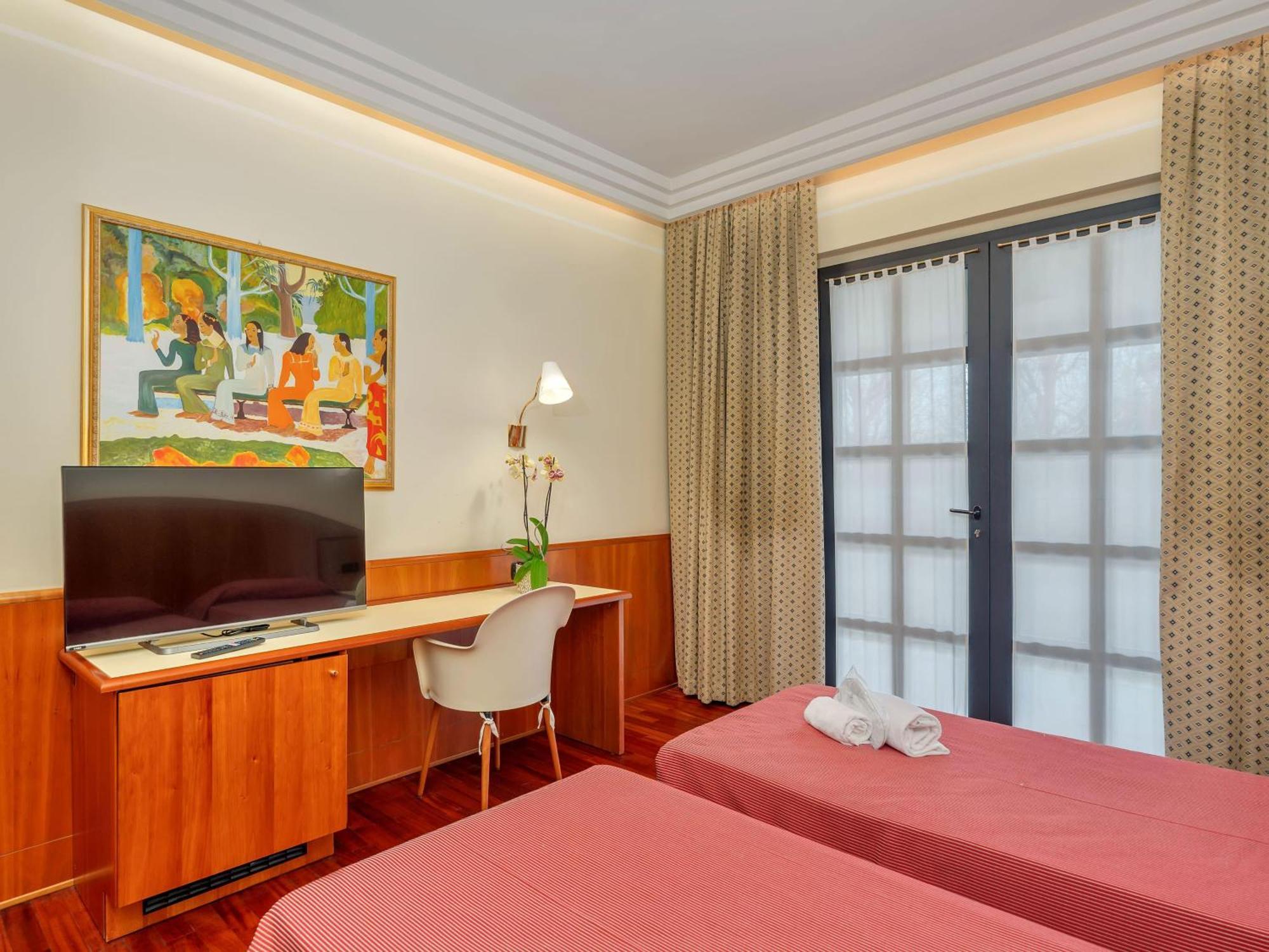 B&B Hotels Hotel Prestige Ornago Exterior photo