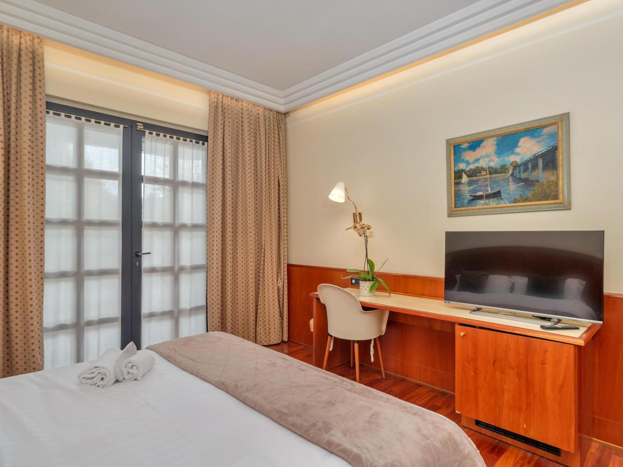 B&B Hotels Hotel Prestige Ornago Exterior photo