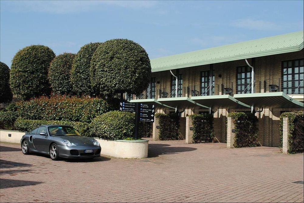 B&B Hotels Hotel Prestige Ornago Exterior photo